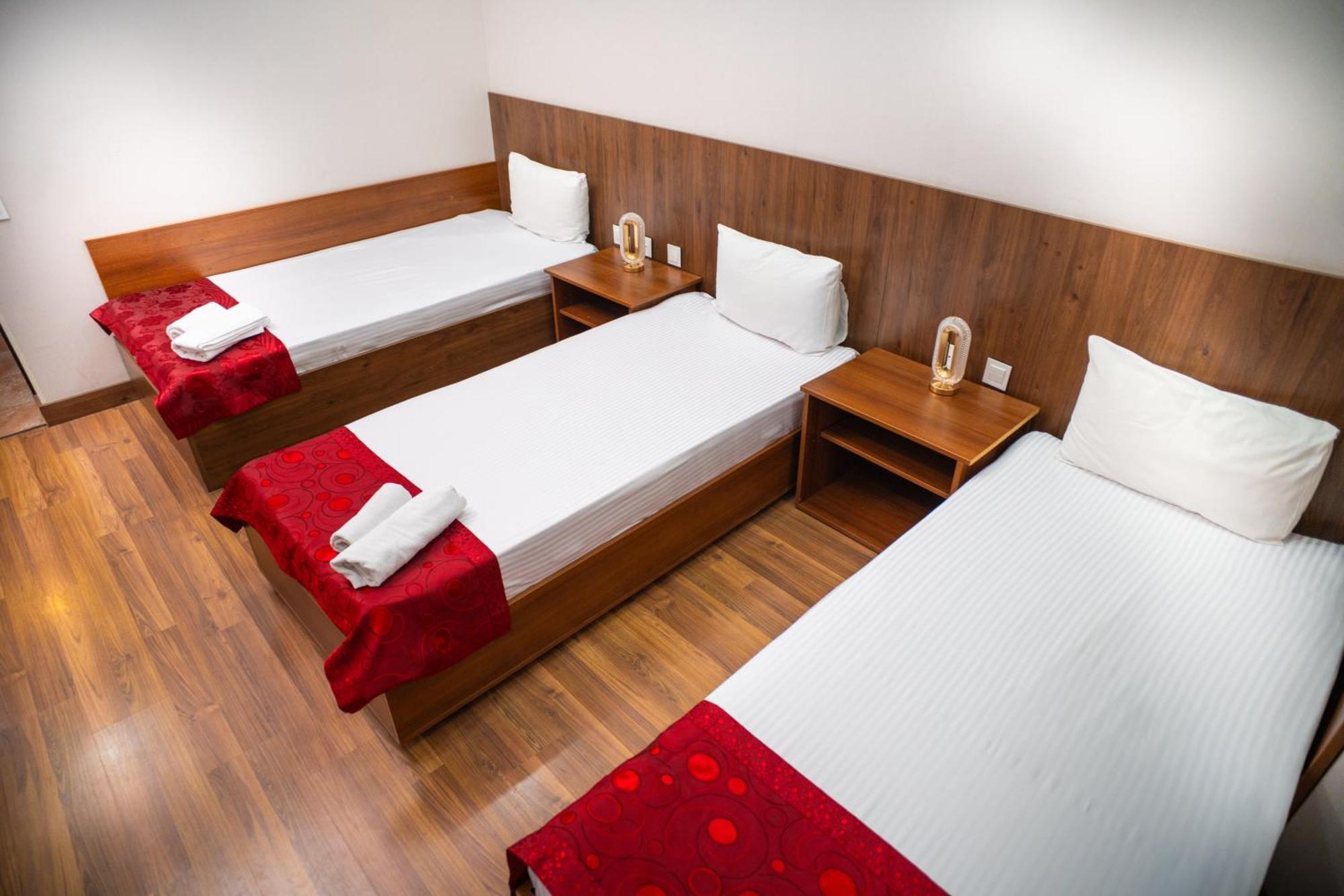 Consul Hotel 3*