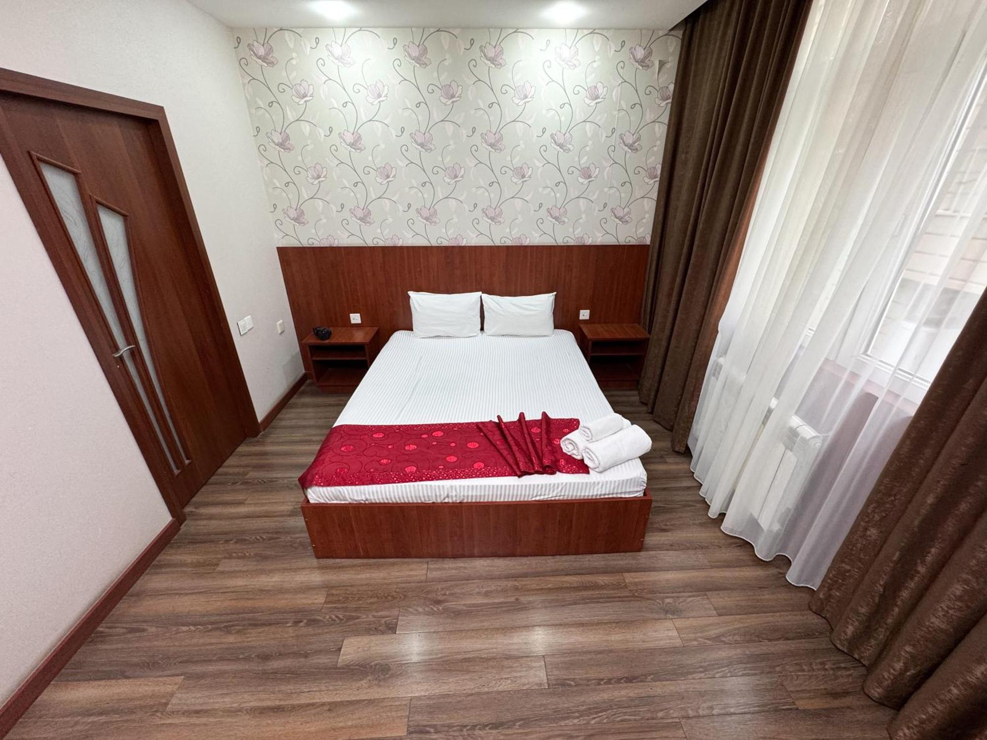 Consul Hotel
