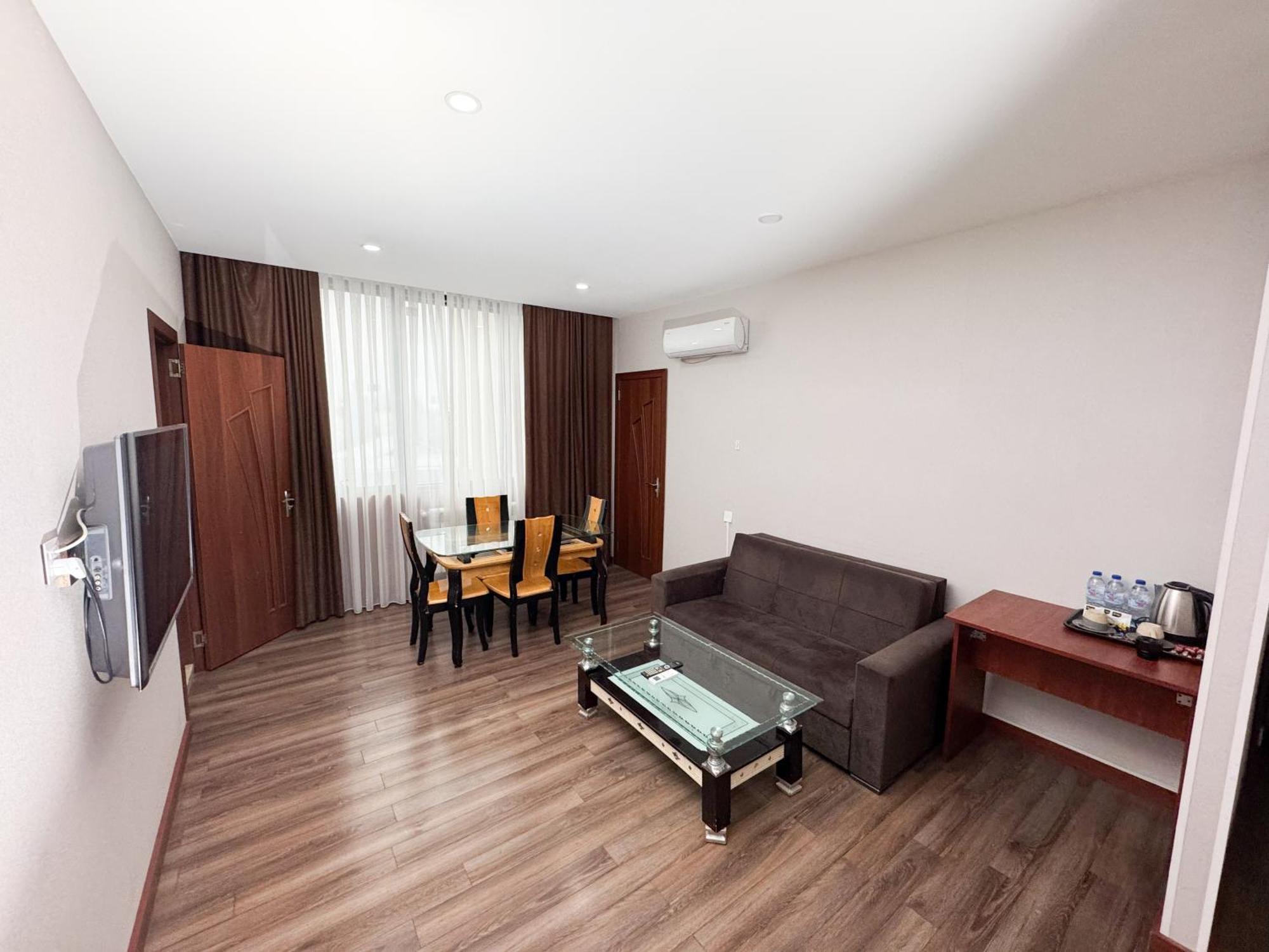 Hotel Consul
